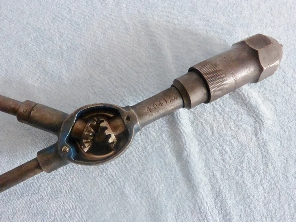 Ancien vilebrequin d angle chignole perceuse outil électricien plombier - Photo 4/4