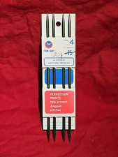 Vintage Boye Aluminum Green knitting needles Size 4 USA made 7" Length NOS