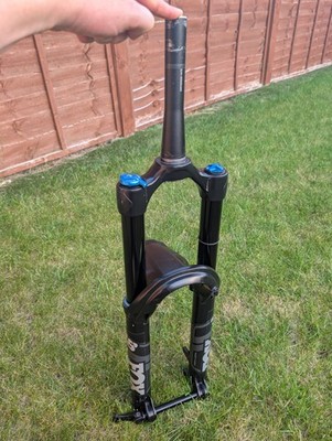 Fox 38s Performance 27 / 27,5+ 180mmGabeln mit Schutzblech Achse Gabelschaft Plug schwarz