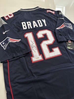    Tom Brady hand signed New England Patriots Nike Jersey, Fanatics COA,  