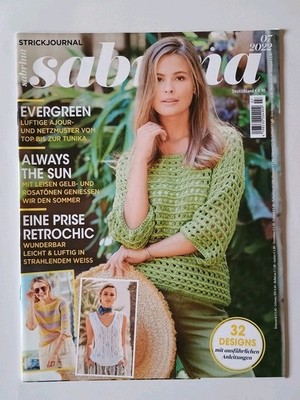 Sabrina Strickjournal 7-2022 - Evergreen + Retrochic - 32 Designs