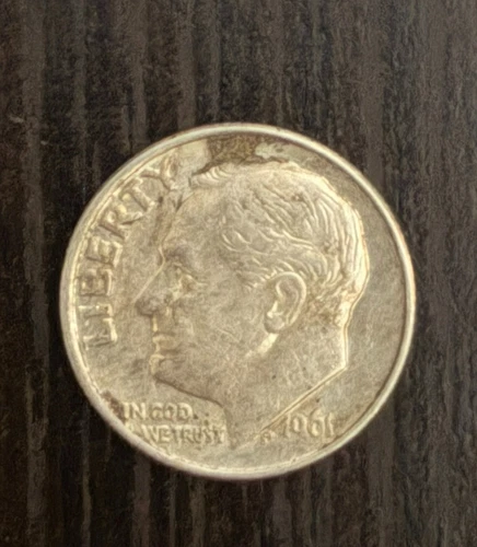 ROOSEVELT DIME 1961 COIN - XF(Extremely Fine) with 90% Silver & 10% Copper