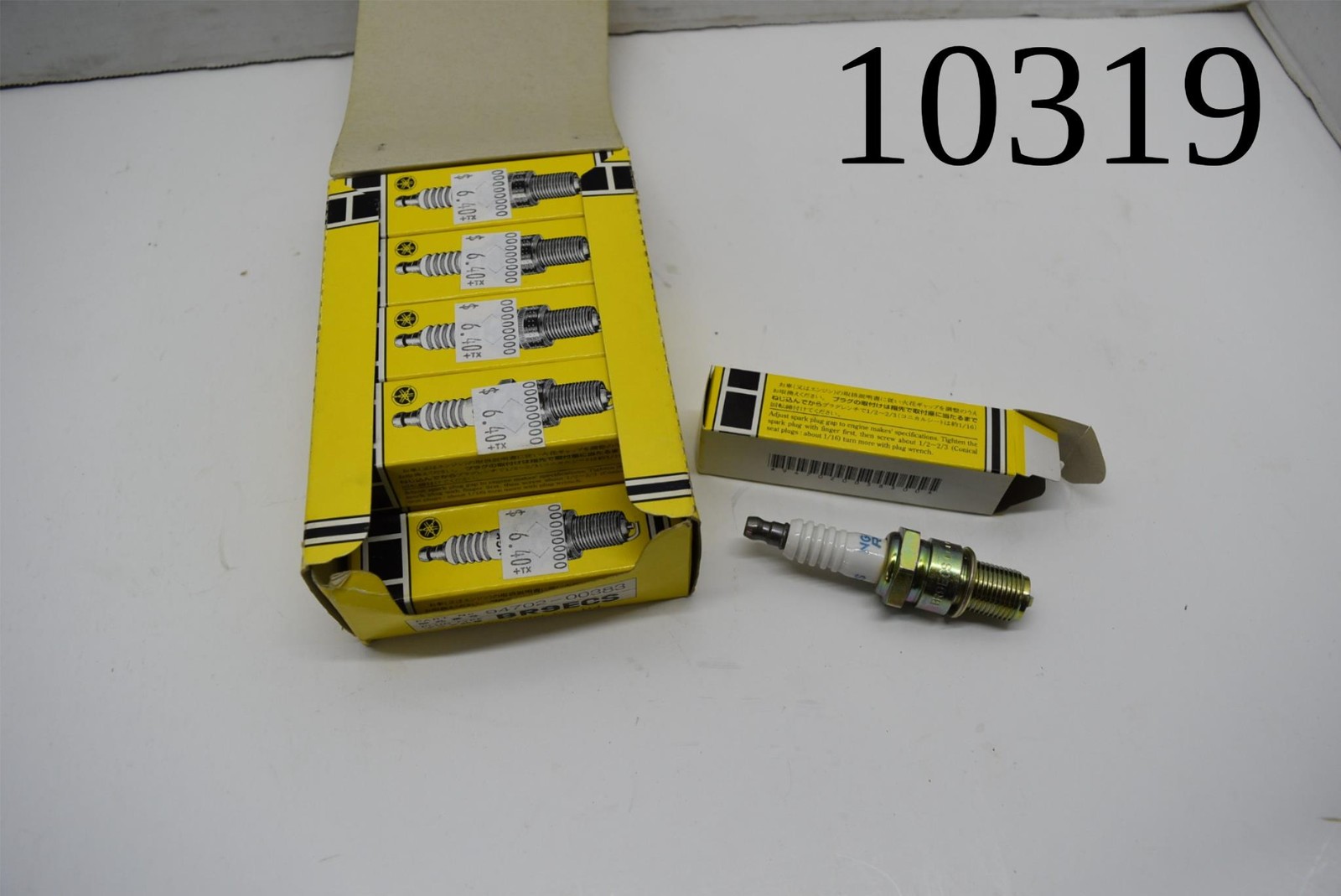 YAMAHA GENUINE NGKBR9ECS000 10 PCS SPARK PLUG BOX 94702 00383