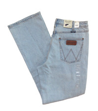 Wrangler Ladies Retro Bailey 33/15 x 34 High Rise Stretch Bootcut Jean 112364570