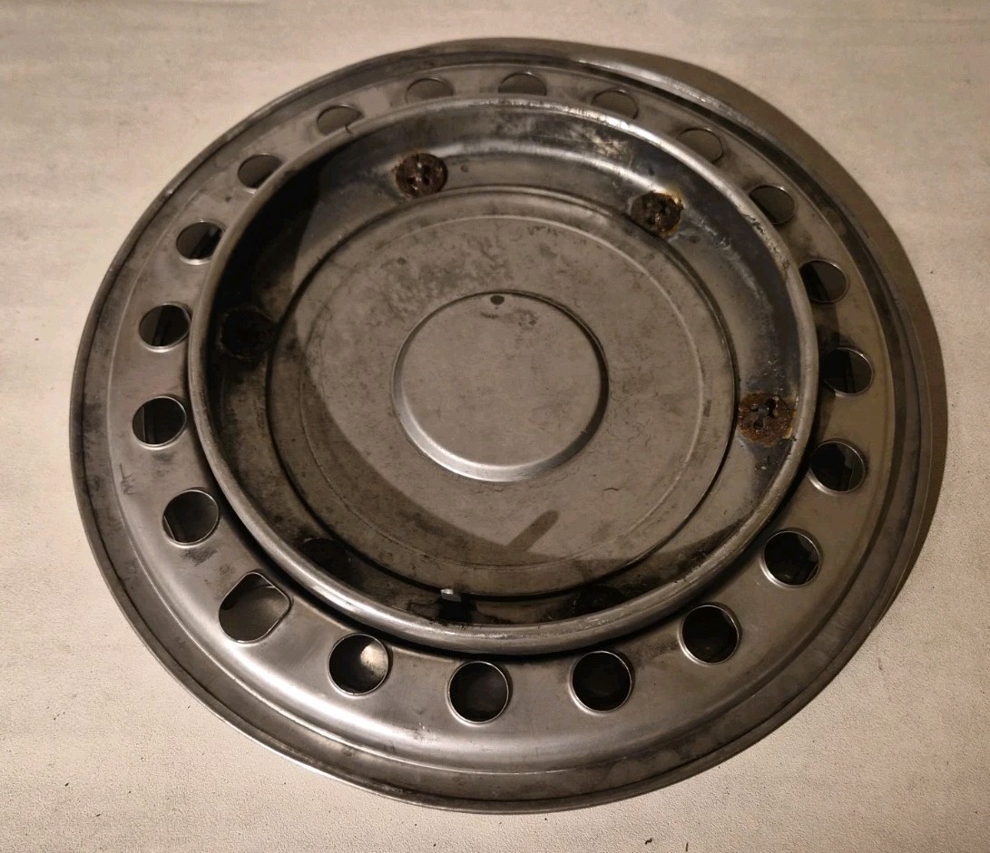 Rolls-Royce Silver Spur 1986-1989 Hubcap