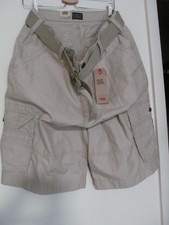 VINTAGE LEVIS'S SQUAD CARGO SHORTS, MEN S SIZE 38 TAN/BEIGE. NEW W/ TAGS.