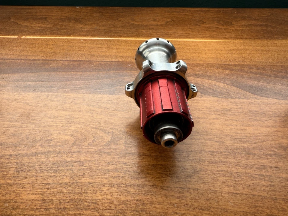 Zipp 182 Rear Bicycle Wheel Hub - 24 Hole - 10/11SPD Shimano/Sram - Image 3 of 4