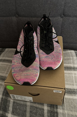 Nike Air Max Flyknit Racer Men s Low Top Lace-Up Running Pink/Black New