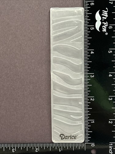 Darice Slimline Mini Embossing Folder Wood Grain Card Making Scrapbooking Crafts - Picture 2 of 2