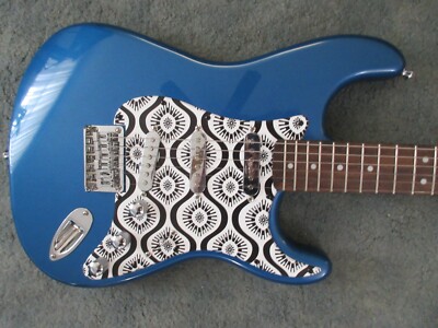 ~Cashified~ Fender Squier StratoCaster: LPB, Optional Bridge HumBucker