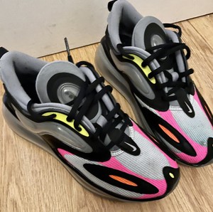 size 5 nike trainers