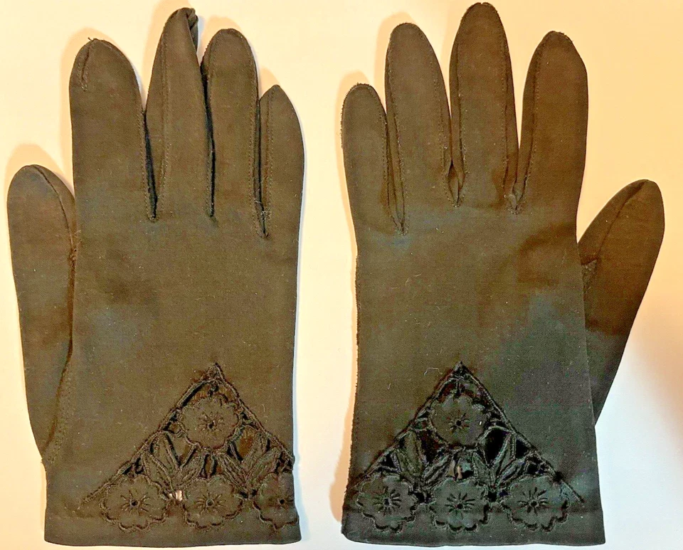 Guantes de muñeca vintage años 50/60 de algodón negro recortado encaje borde flora damas Foto 4 de 4