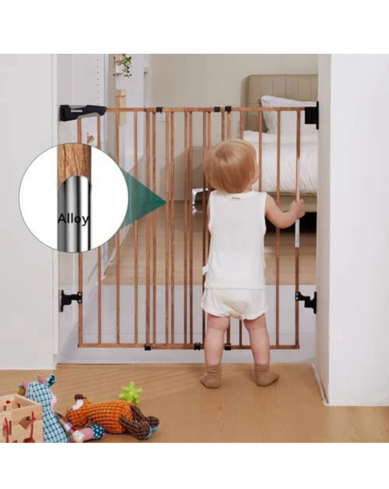 Puerta para bebé Babelio 26-43" sin barra inferior, cierre automático, patrón de madera marrón Foto 2 de 3