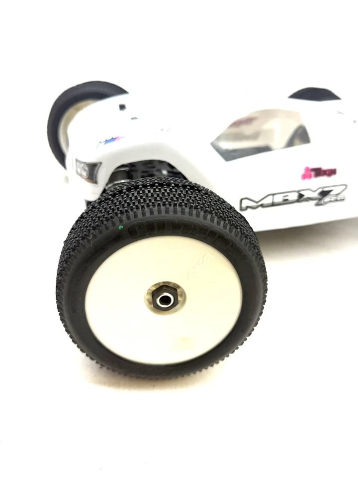 Truggy eléctrico Mugen Seiki MBX7R Eco 1/8 chasis deslizante nuevo nunca funcionó Foto 2 de 4