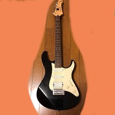 Yamaha Pacifica PAC012 Electric Guitar
