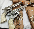 1950's Leslie Henry Gene Autry Cap Guns Ranch Outfit w/ Original Box — photo 4
