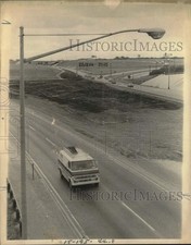 1974 Press Photo Van driving along expressway - saa63389