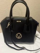 VALENTINO – Registered Trademark by Mario Valentino SpA – Made in Italy.