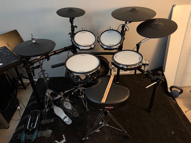 Roland TD516