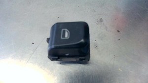 Schaltereinheit (tür vorn) R Audi A4 Avant 2.0 TDI DPF B8 2008-2011