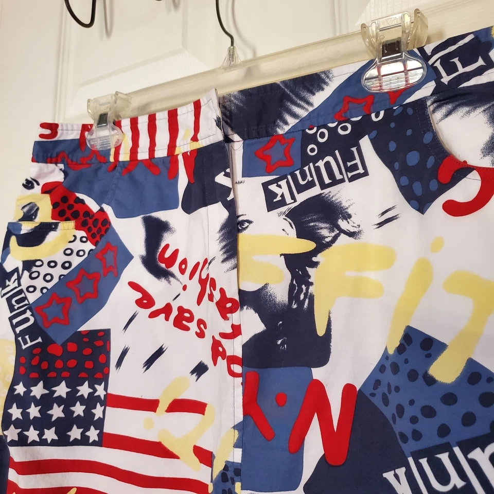 Minifalda August Silk Kitsch "God Save the Fashion"" Funk" estampado americano 14 Foto 2 de 4