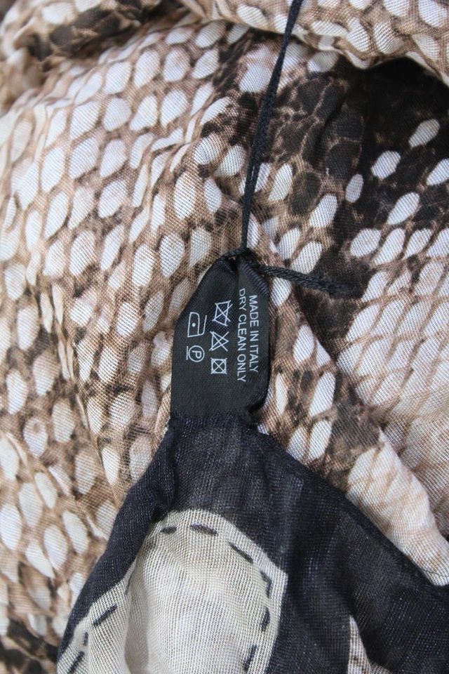 Bufanda modal Furla indefinida forrada de algodón con estampado de animales desnuda OS Foto 4 de 4