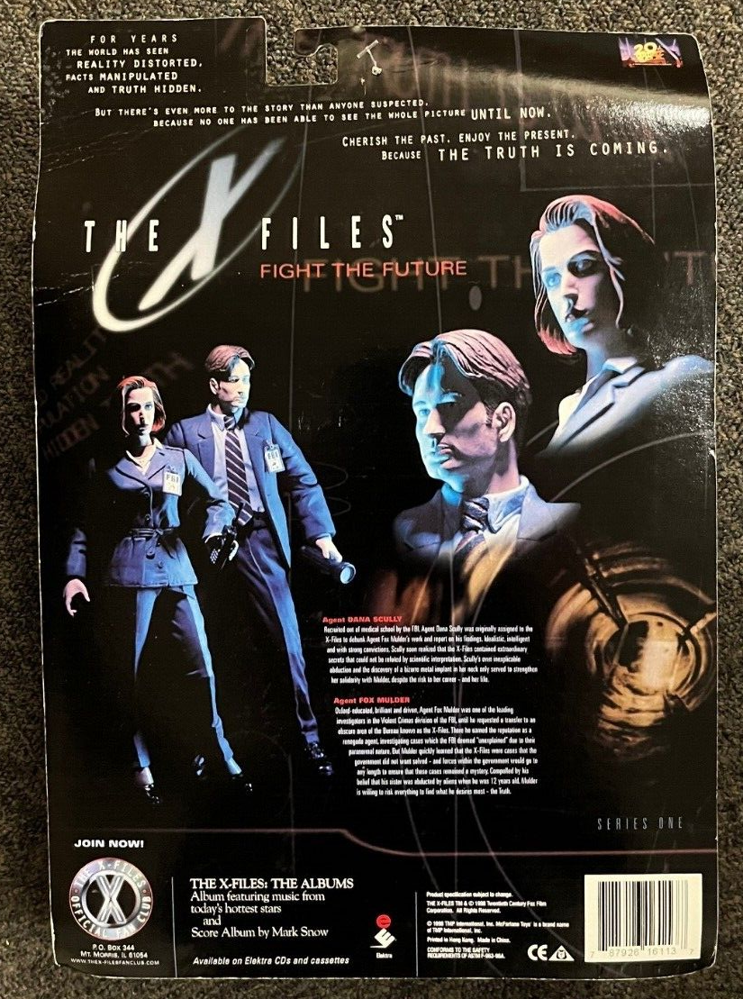 1998 The X-Files Fireman Action Figure McFarlane Toys SEALED FBI