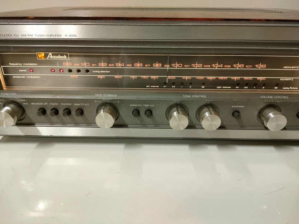 LUXMAN R-3055 SINTOAMPLIFICATORE VINTAGE - Immagine 4 di 4