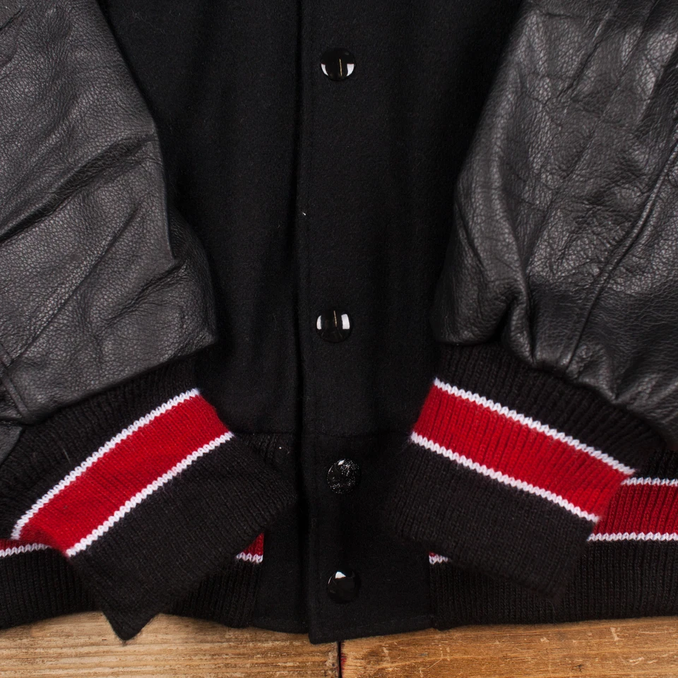 Chaqueta Universitaria Neff De Colección L Bombardero Lana Negra A Presión Foto 3 de 4