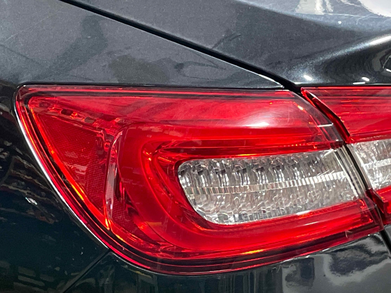 2014 Maserati Quattroporte Taillight Lamp Driver Left LH Side LED OEM 6700054520