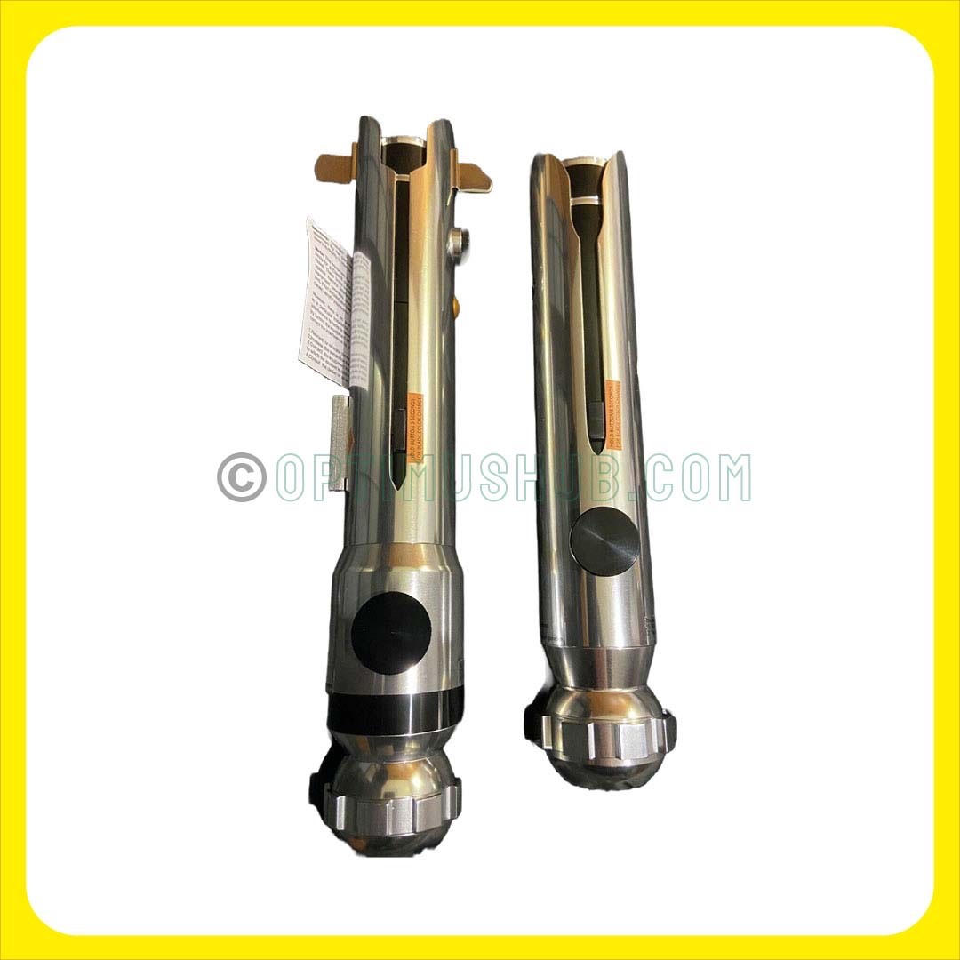 STAR WARS Galaxy's Edge Disney AHSOKA TANO (Clone Wars) Legacy