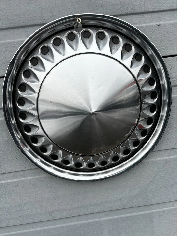 Juego de 4 tapacubos originales de acero inoxidable AMC Gremlin Hornet Spirit Pacer 1975-83 s 14” Foto 4 de 4