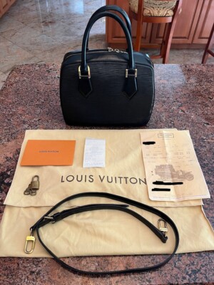 LOUIS VUITTON BLACK EPI LEATHER SABLONS BAG – 100% AUTHENTIC