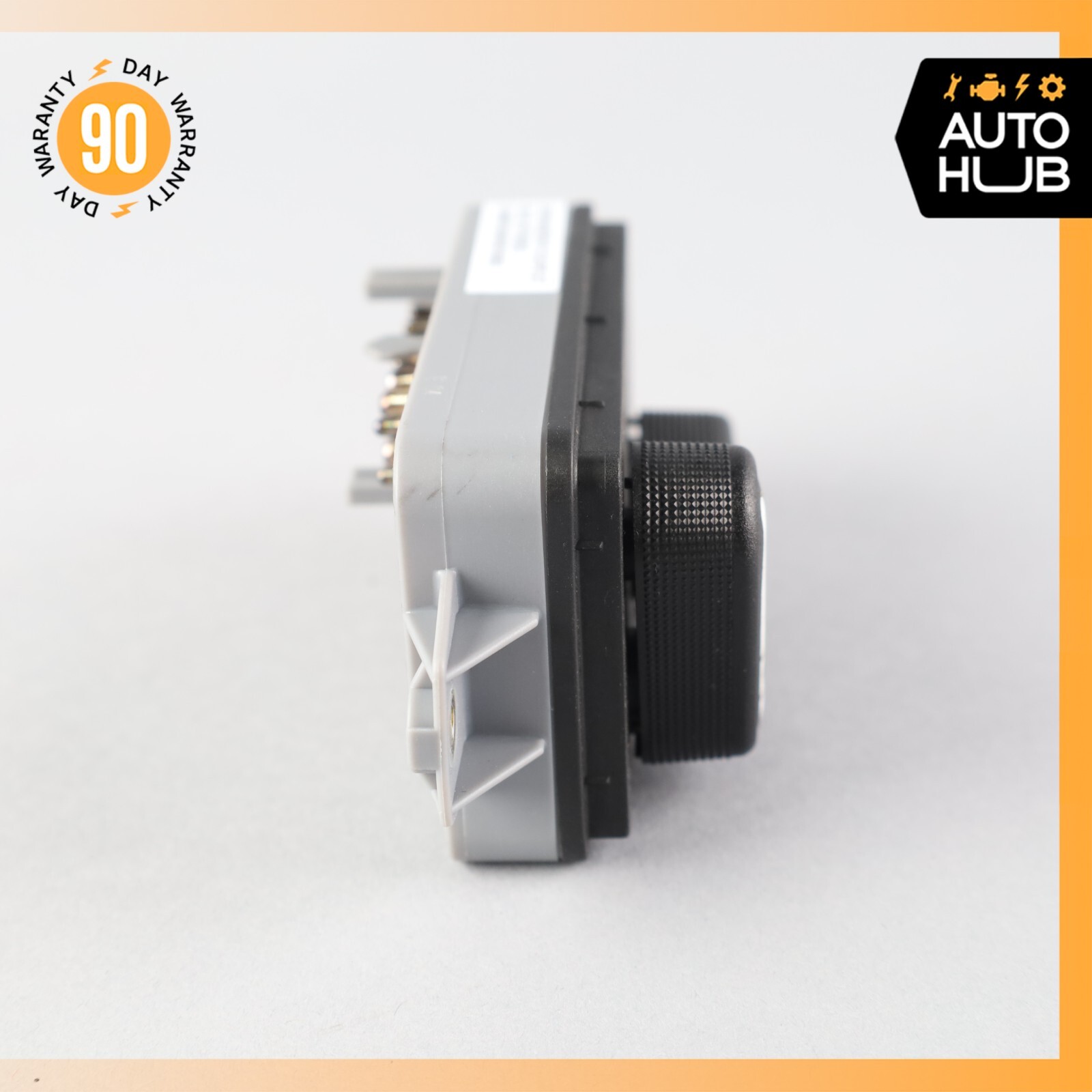02-07 Maserati Coupe 4200 M138 Front Right Seat Control Memory Switch OEM 67k