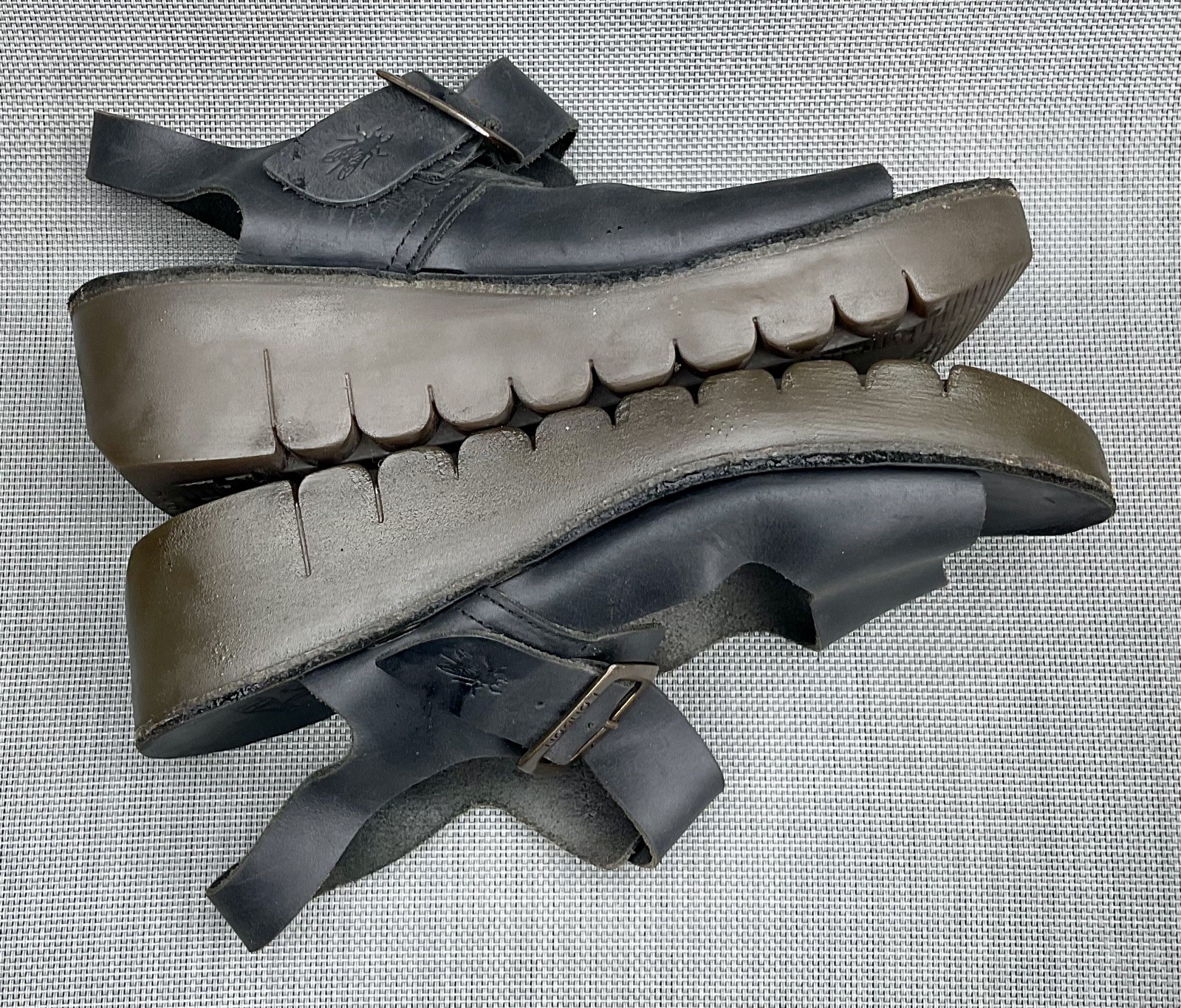 APL SANDALO FLY LONDON YAIL CHUNKY ZEPPA BASSA TAGLIA 6 5 (EU 40)