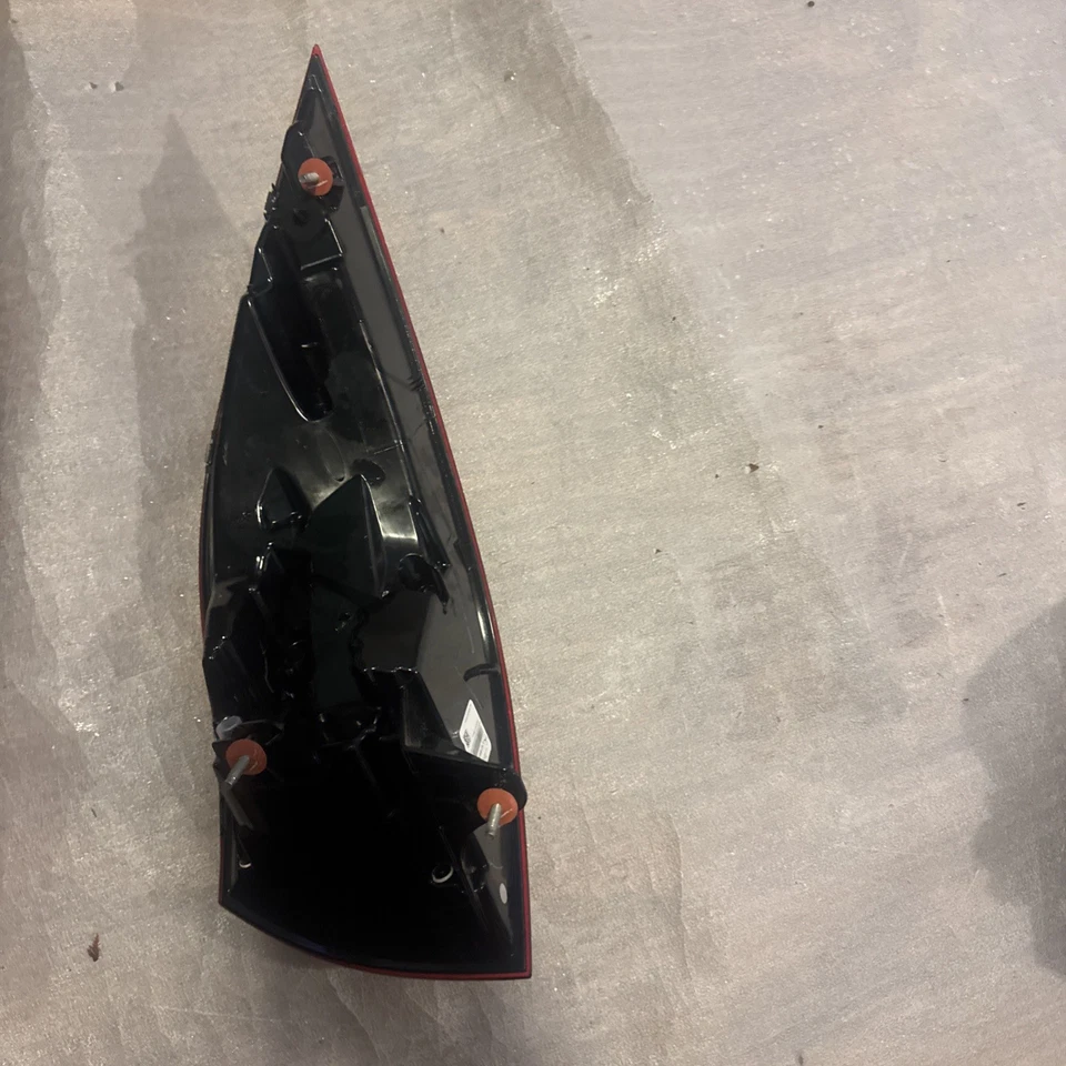 NICE! 2020-2023 MERCEDES-BENS GLA-CLASS LEFT DRIVER OEM LED OUTER TAILLIGHT - Image 4 of 4