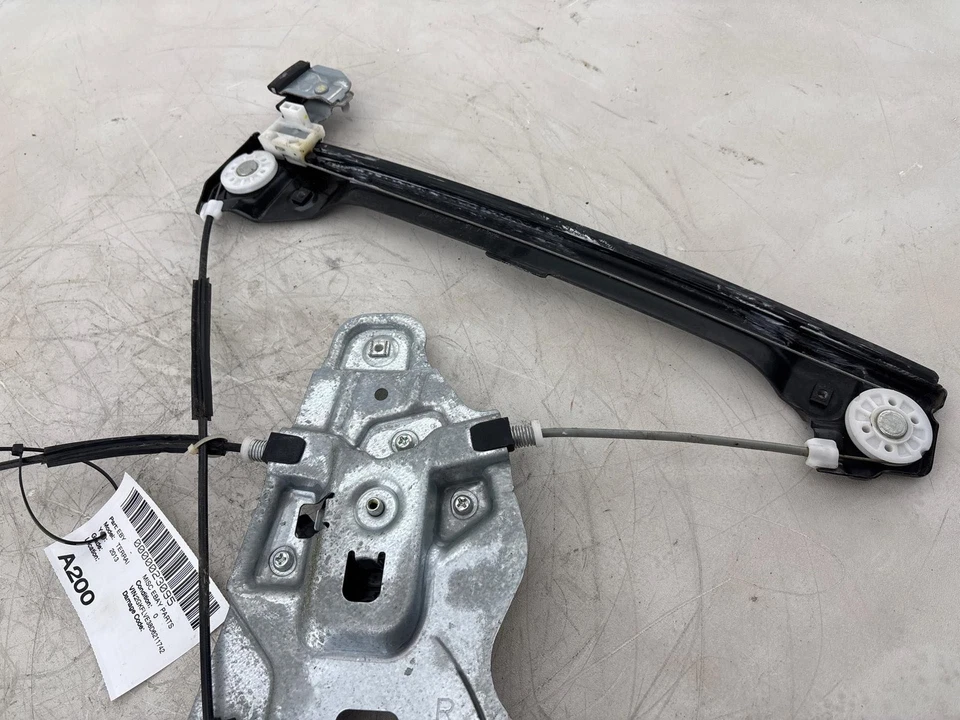 GMC Terrain 2012-2017 regulador de ventana lateral del pasajero delantero derecho con motor OEM Foto 2 de 4
