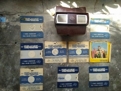 VINTAGE View Master 3D Viewer With 9 Reels