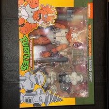 NECA Teenage Mutant Ninja Turtles TMNT Triceraton Infantryman & Roadkill Rodney