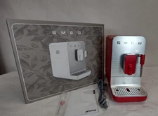 Smeg BCC02RDMUS Red Fully-automatic Coffee Machine with Steamer and Burr Grinder
