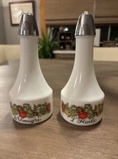 Vintage Gemco Corning Ware SPICE OF LIFE Vinegar  and Oil Cruets Milk Glass 