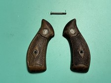USED FACTORY SMITH  WESSON J FRAME WOOD GRIPS W SCREW ROUND BUTT 36 60 DIAMOND