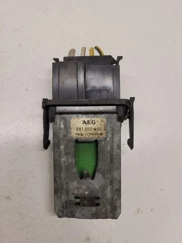 VW GOLF III 1H1 Blower Fan Relay 881055650 1.90 Diesel 66kw 1996 23930375