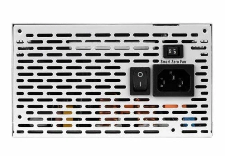 Thermaltake Toughpower GF1 Series 750-Watts ATX 12V v2.4 / EPS v2.92 24-Pin 80 - Image 4 of 4