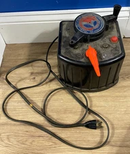 Lionel TrainMaster Type "KW" Transformer 190 Watt 115 Volt Tested Works Broken