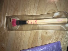 Avon Mark makeup brush NOS