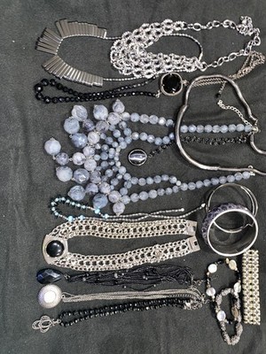 Vintage To Now Assorted Wearable Black Jewelry Lot Lola Rowe Yik Fung Monet #9 
