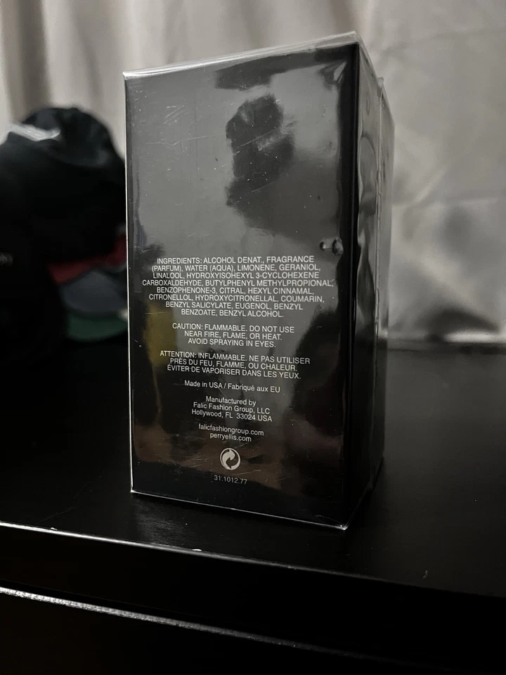 Perry Ellis Night 3,4 OZ eau de toilette spray para hombre Foto 2 de 4