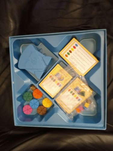 TRIVIAL PURSUIT 20TH ANIVERSARY COMPLETE Game PARKER BROS PART SEALED - Picture 4 of 5
