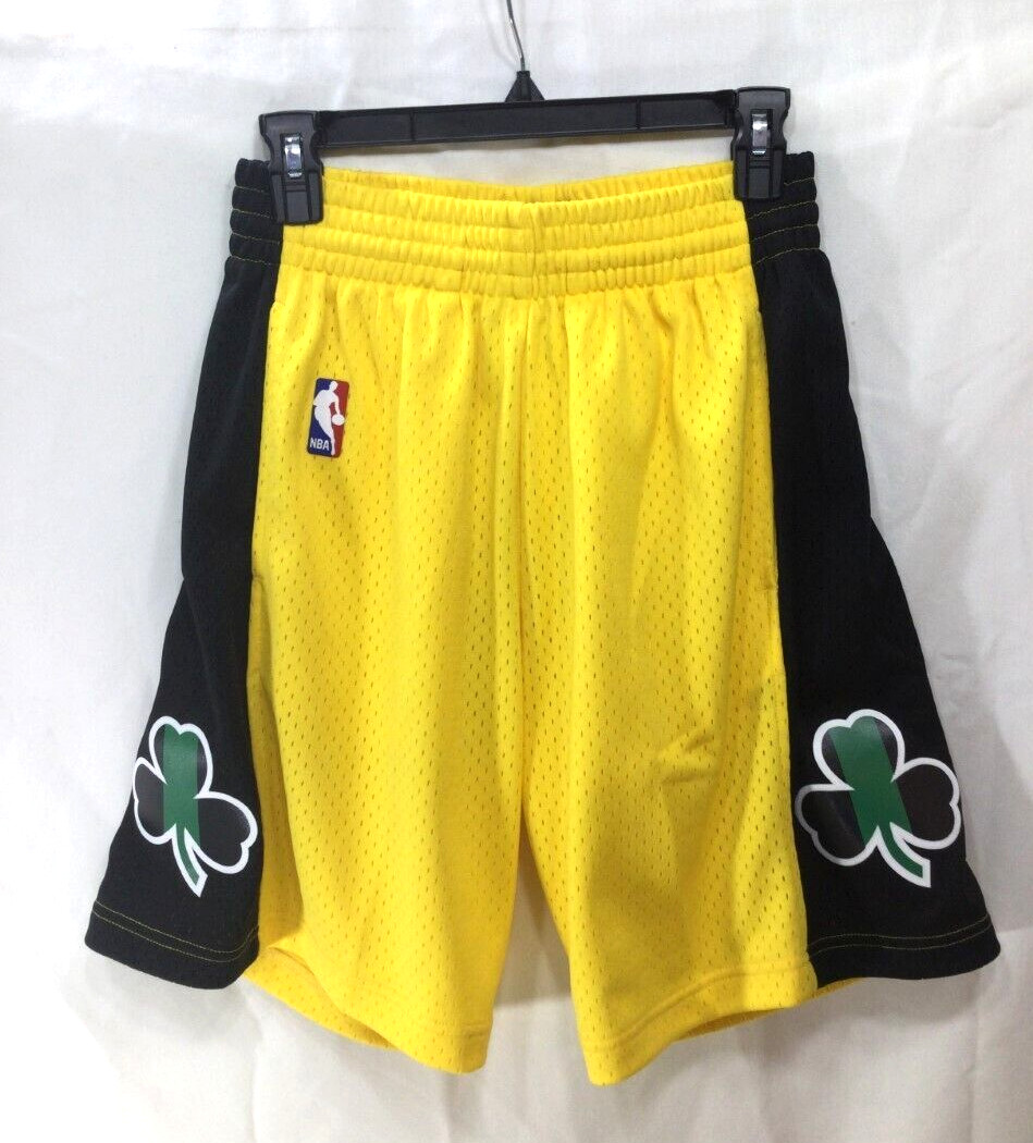 Celtics Shorts + Larry Bird Jersey – AthleticAntics